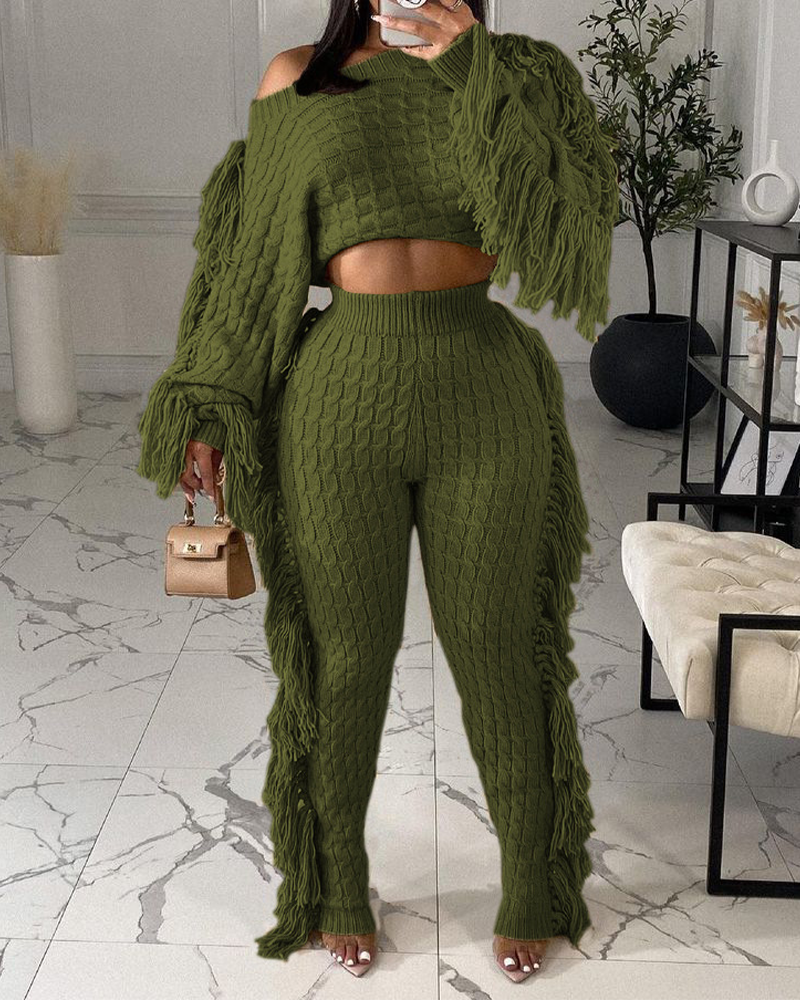 Knitted Long-Sleeved Tassel Suit