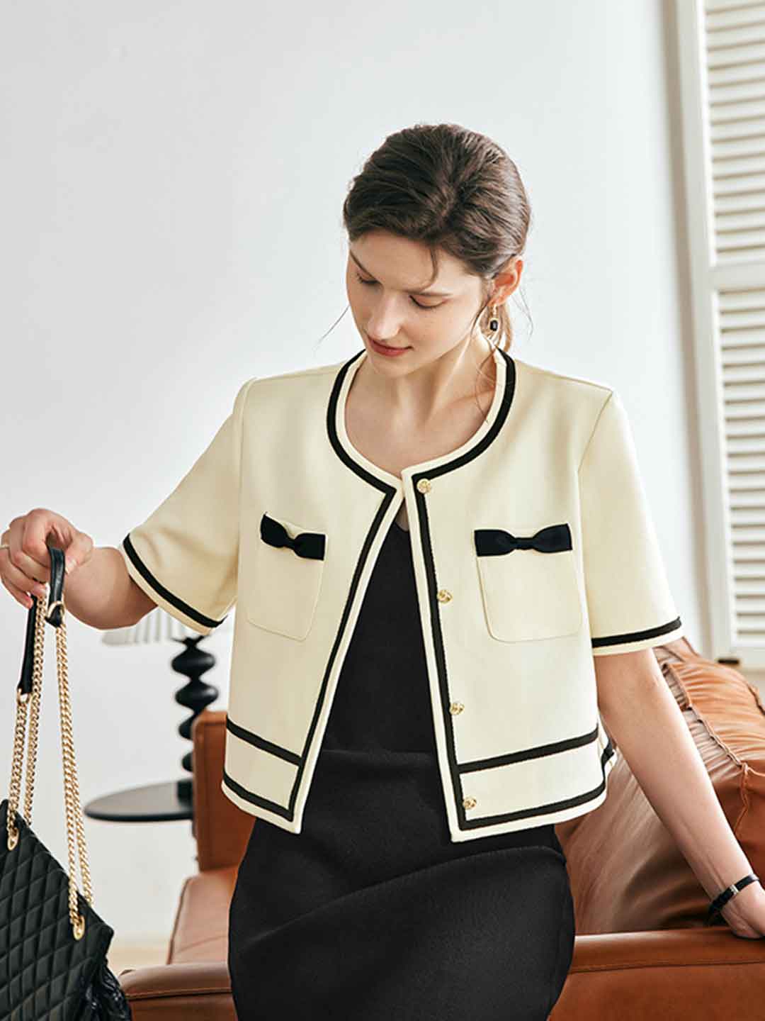 Layla Elegant Contrast Color Bow Pocket Cardigan