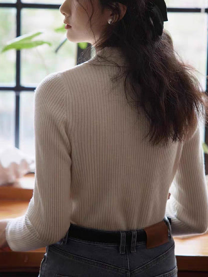 Zoey Retro V-Neck Solid Color Knitted Top