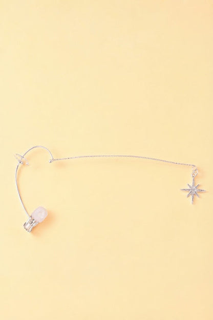 Minimalist Star-shaped Ear Cuff