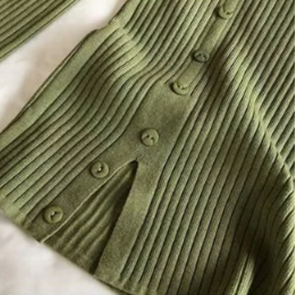 Elegante jersey de punto de cuello alto para mujer con botón y abertura | Ideal para otoño/invierno