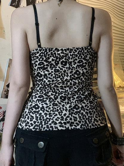 Contrast Color V-Neck Shows Slimming Breast Shape Cami Top