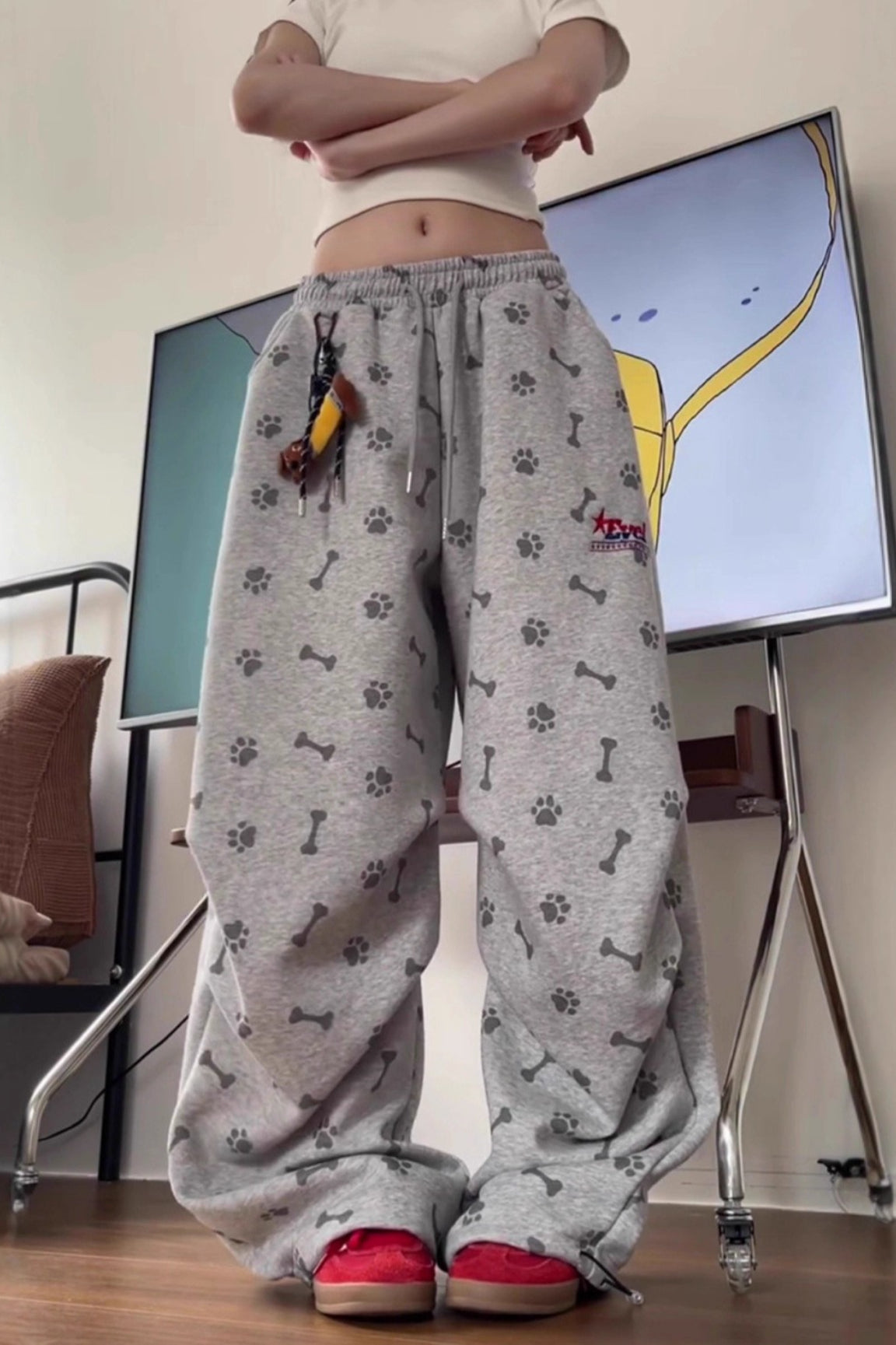 Vintage Bone Charm Wide-Leg Loose Fit Pants