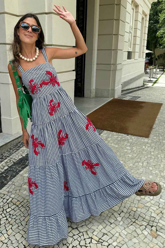 Exquisito vestido camisola midi con bordado festivo