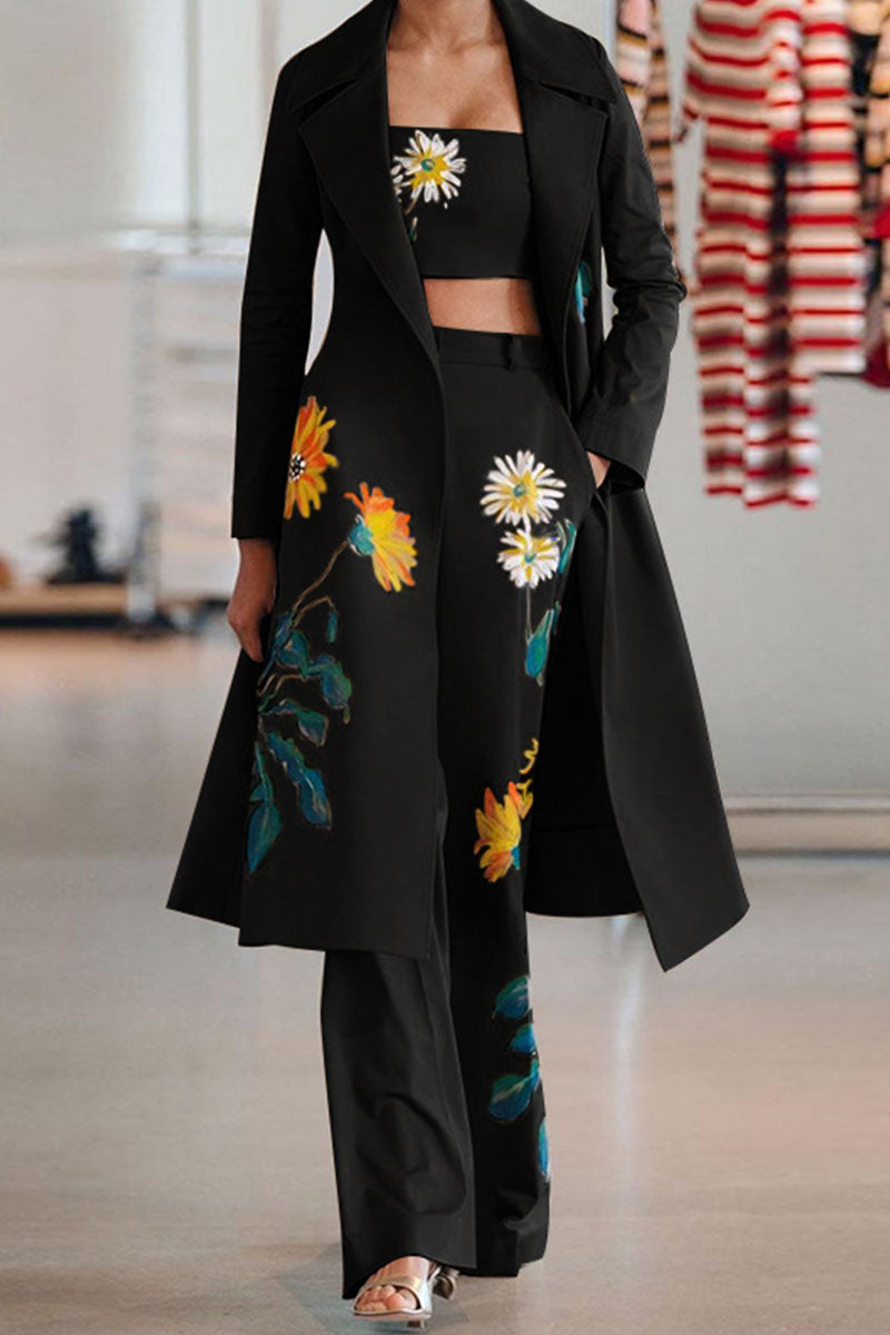 Conjunto de tres piezas de manga larga con cuello vuelto y estampado urbano de moda