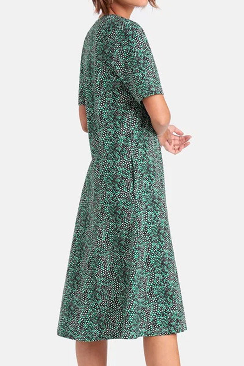 Vestidos de línea A con cuello redondo y estampado de patchwork de moda urbana