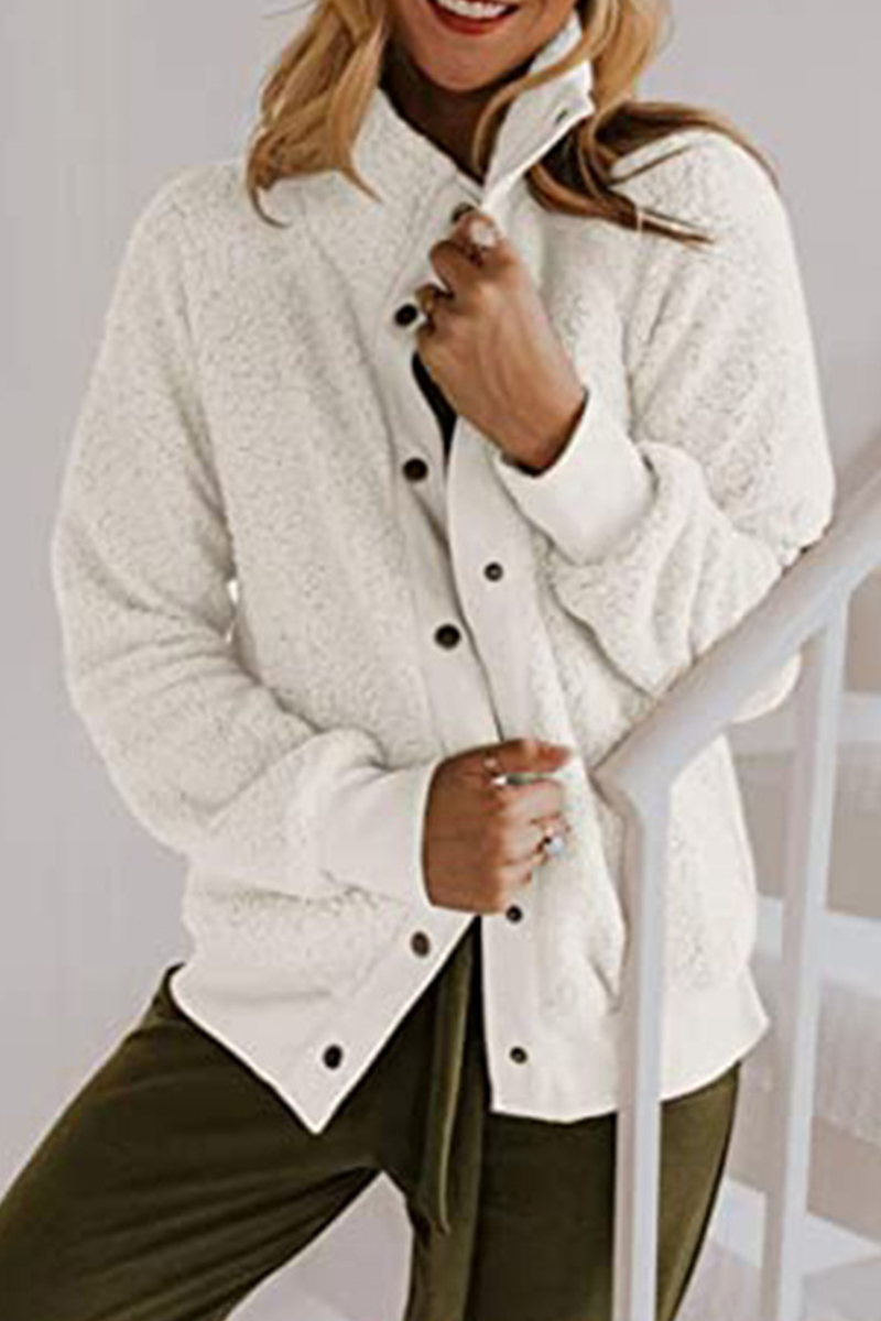 Prendas de abrigo con cuello mandarín, hebilla de unión dividida sólida