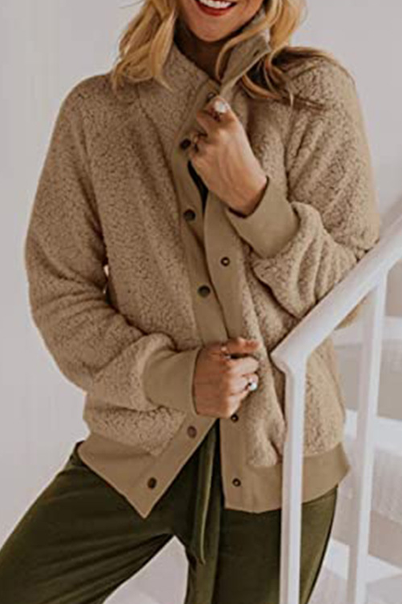Prendas de abrigo con cuello mandarín, hebilla de unión dividida sólida