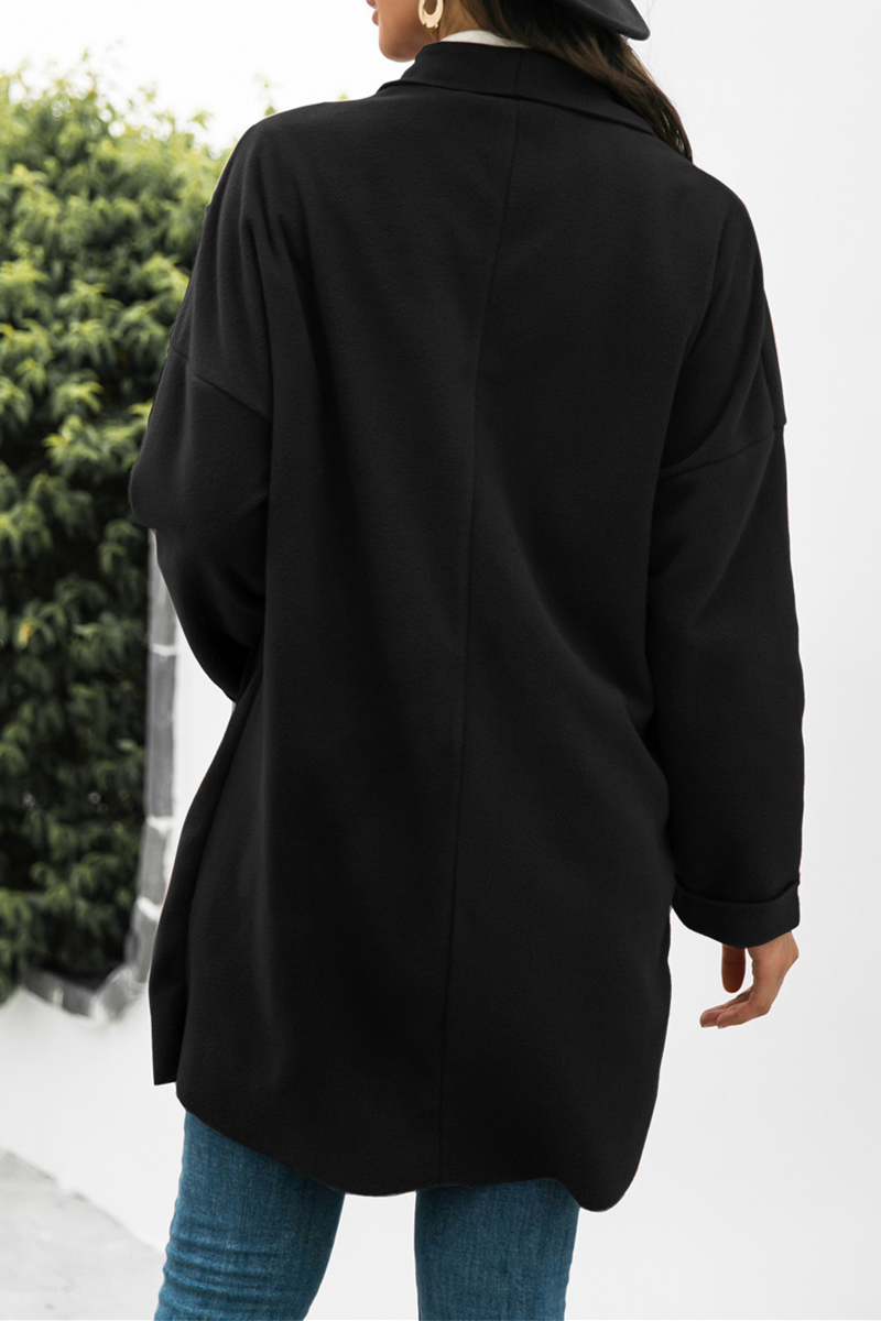 Prenda exterior informal de cuello vuelto con bolsillos laterales divididos