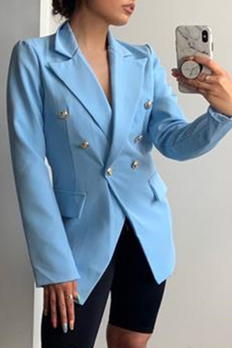 Elegante prenda exterior con cuello vuelto, hebilla de unión dividida sólida