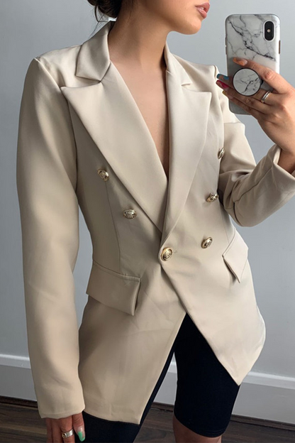 Elegante prenda exterior con cuello vuelto, hebilla de unión dividida sólida