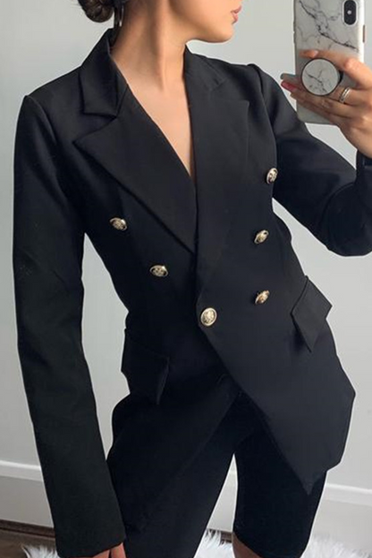 Elegante prenda exterior con cuello vuelto, hebilla de unión dividida sólida