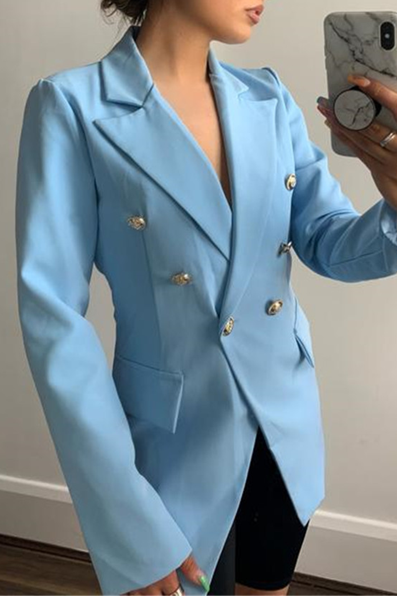 Elegante prenda exterior con cuello vuelto, hebilla de unión dividida sólida