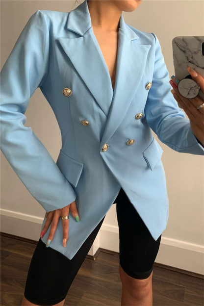 Elegante prenda exterior con cuello vuelto, hebilla de unión dividida sólida