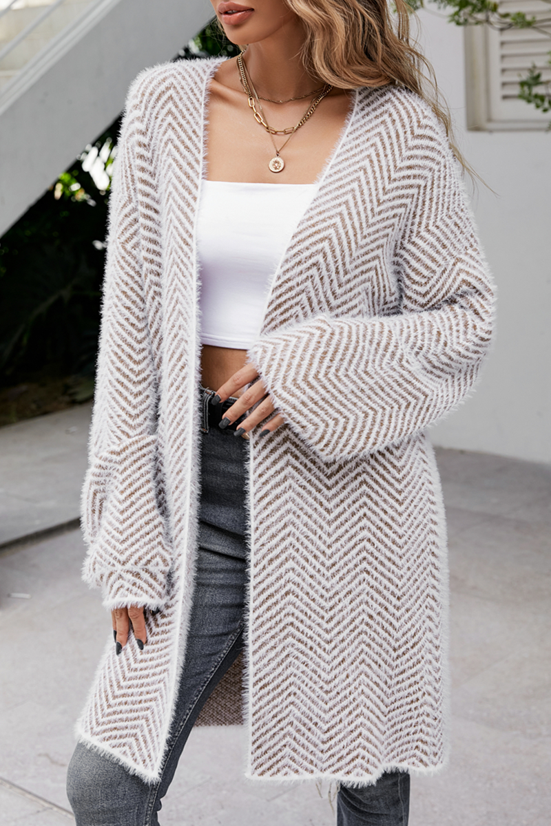 Suéter casual con rayas y retazos