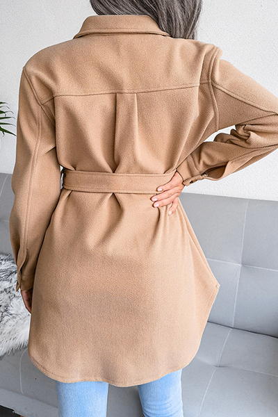 Prenda exterior informal de calle con hebilla sólida y cinturón con cuello vuelto