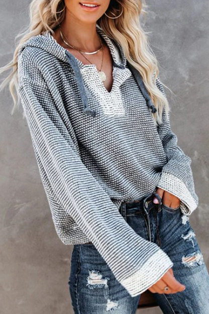 Tops casuales con capucha, cuello y cordón ajustable de patchwork