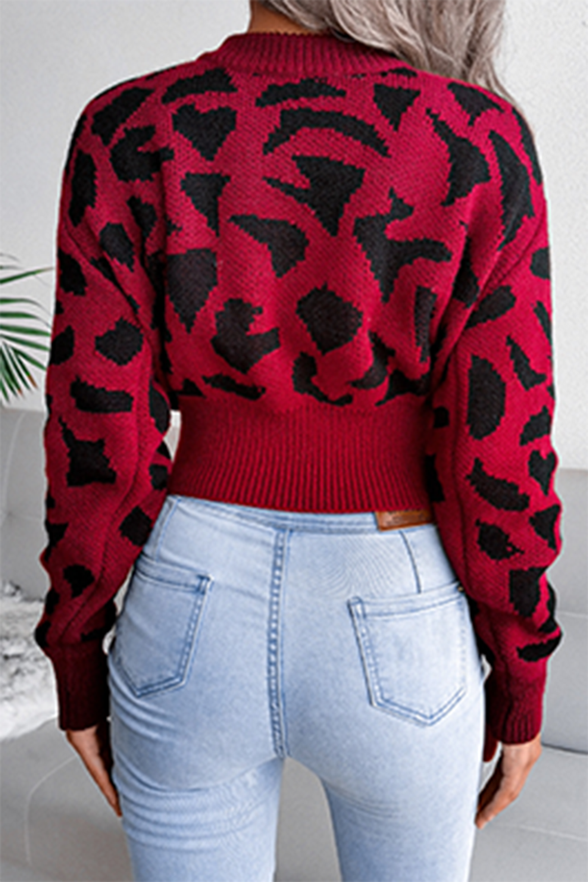 Tops casuales con cuello redondo, abertura y contraste