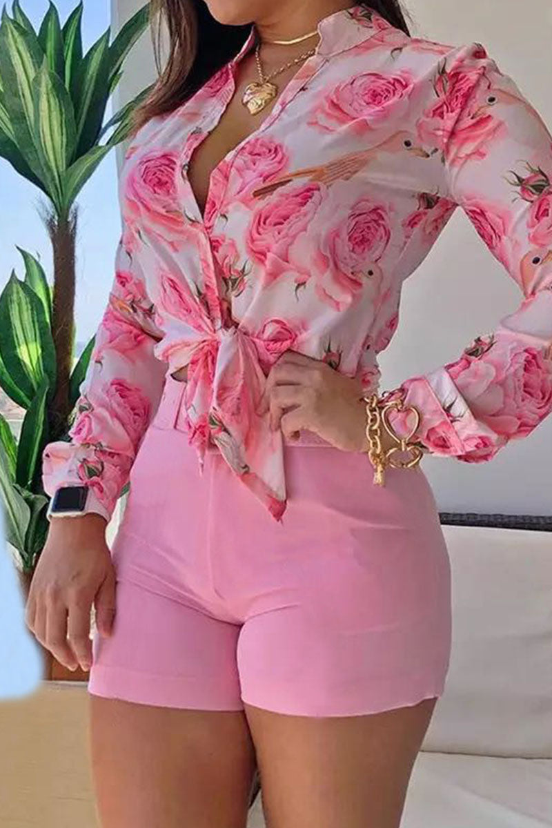 Conjunto de dos piezas con cuello vuelto, manga larga y estampado informal de patchwork y hebilla