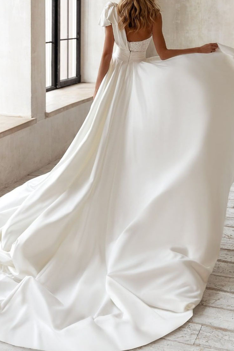 Vestido informal irregular de un solo hombro con lentejuelas sólidas