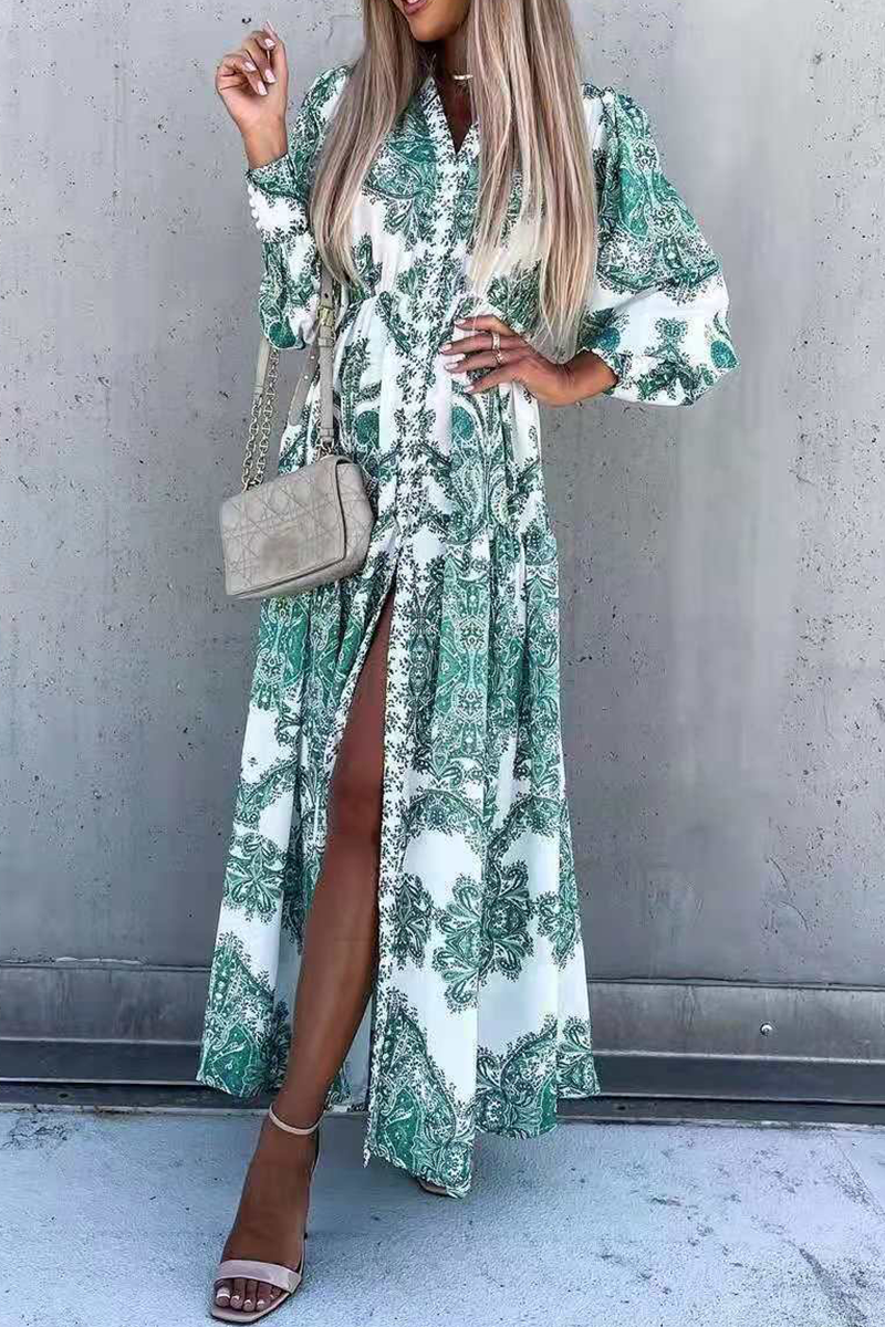 Vestido camisero informal con cuello vuelto y estampado de patchwork