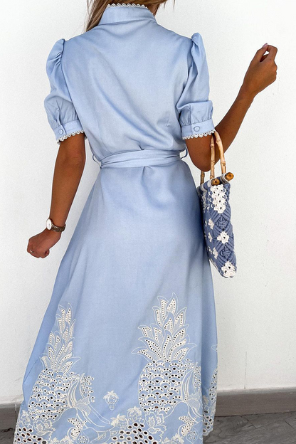 Vestido camisero informal de cuello vuelto con abertura lateral y unicolor