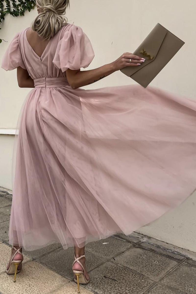 Vestido de malla con escote en V y abertura en la parte superior, de moda