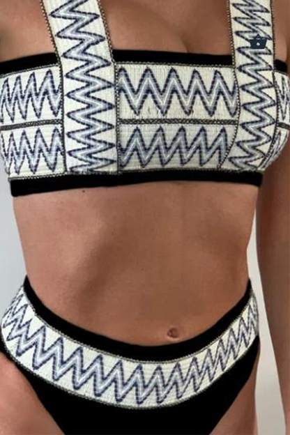 Trajes de baño con estampado de vacaciones y abertura en la parte posterior (3 colores)