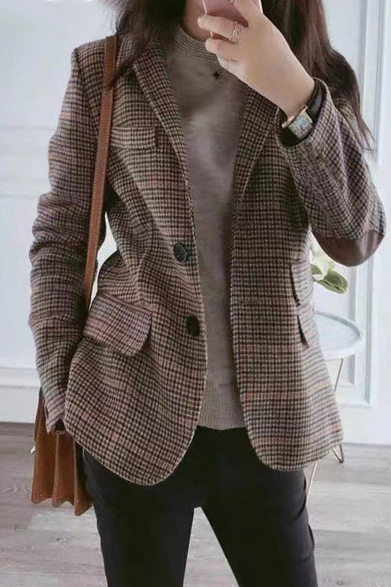 Prendas de abrigo con cuello vuelto, diseño de patchwork y cuadros escoceses