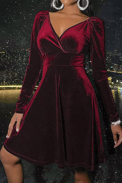 Vestidos elegantes de celebridades con escote en V, línea A y colores sólidos