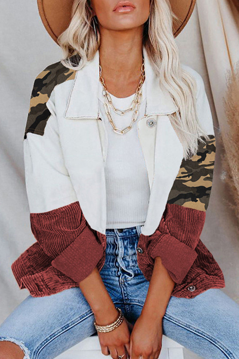 Prenda de abrigo informal con cuello vuelto, borlas, hebilla y estampado de camuflaje (4 colores)
