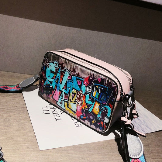 Bolsos casuales con parches de grafiti