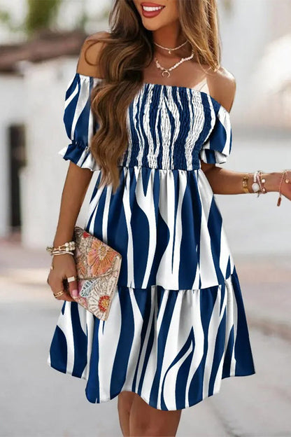 Vestidos sexis con hombros descubiertos y estampados de patchwork
