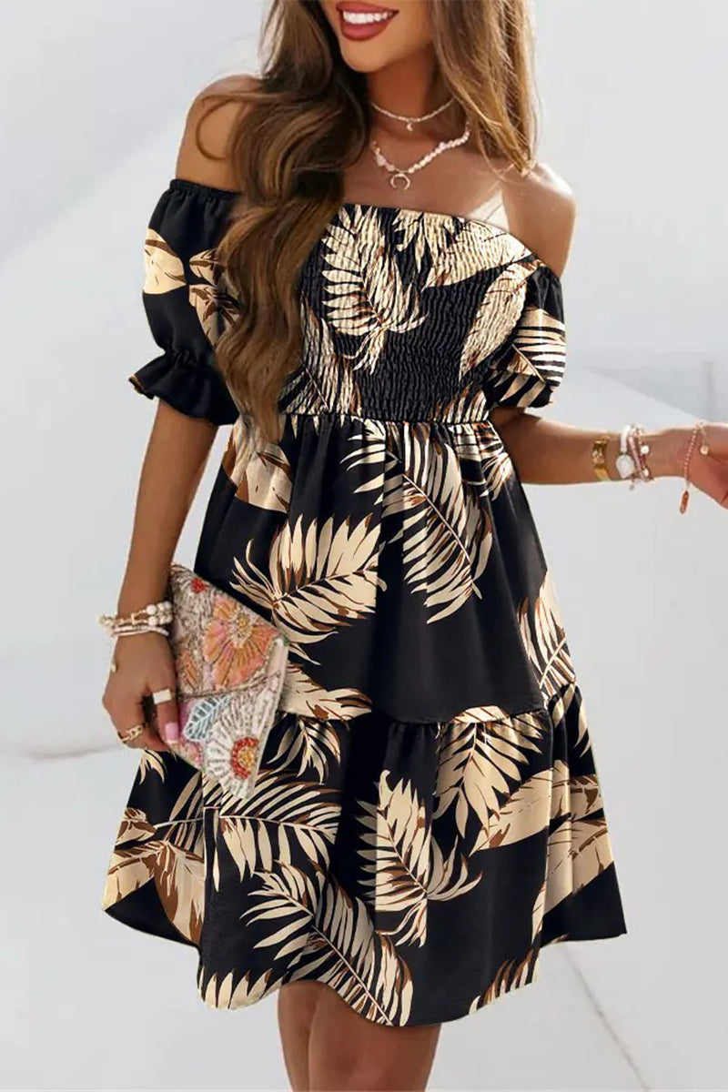 Vestidos sexis con hombros descubiertos y estampados de patchwork