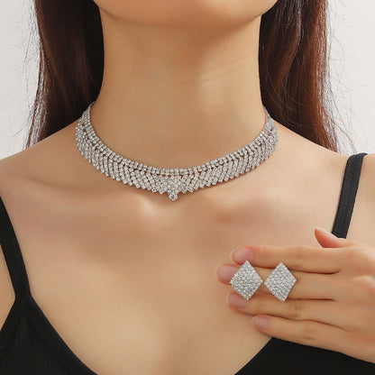 Elegant Simplicity Solid Patchwork (With Necklaces &amp; Earrings)