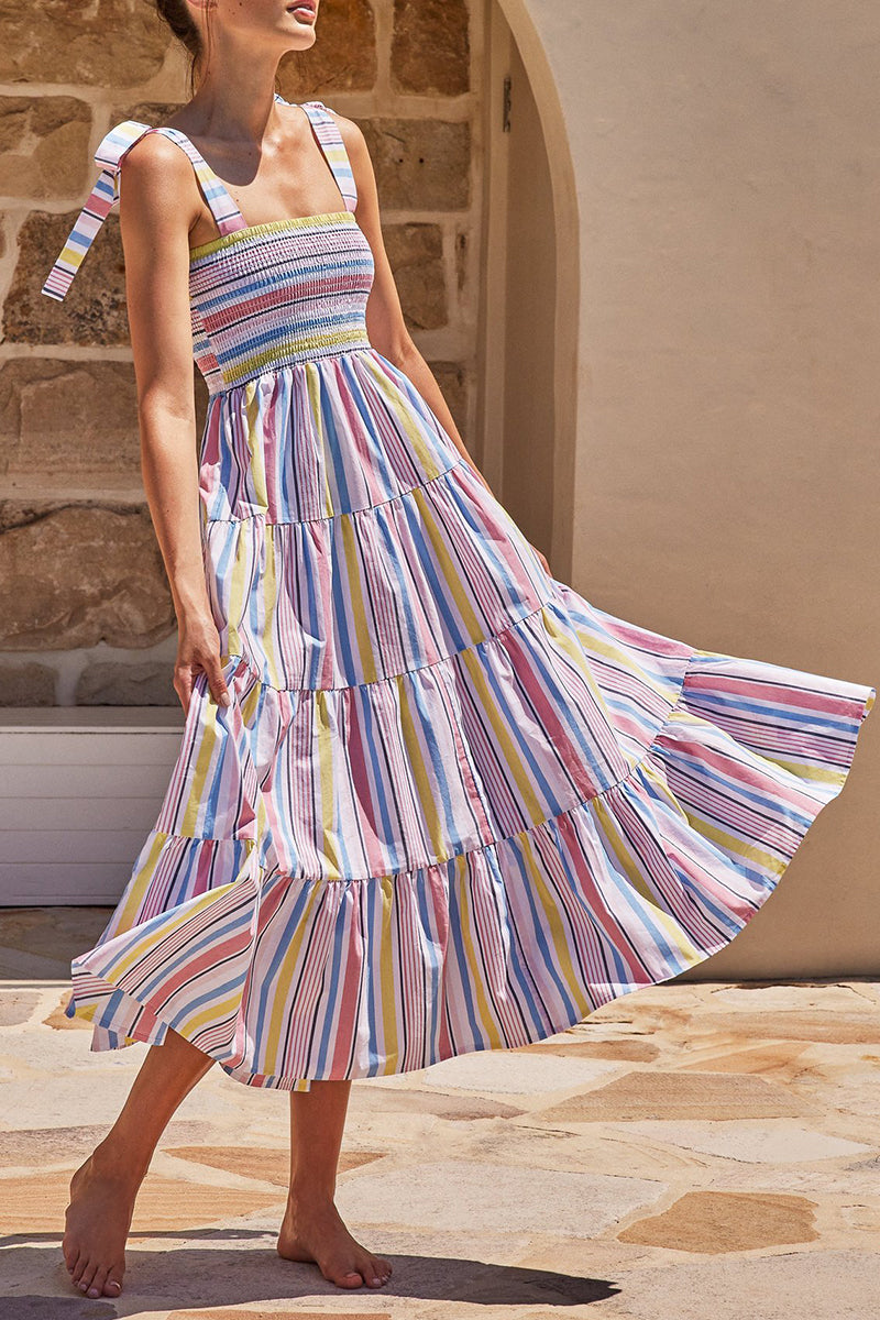 Vestidos estampados con tirantes finos, patchwork y lunares de moda urbana