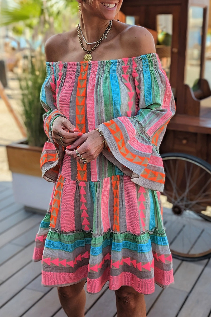 Vestidos casuales de vacaciones con hombros descubiertos y contraste de bloques de color