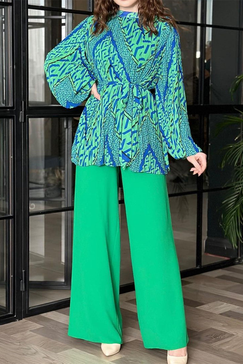 Elegante conjunto de dos piezas con cuello alto, manga larga y estampado geométrico