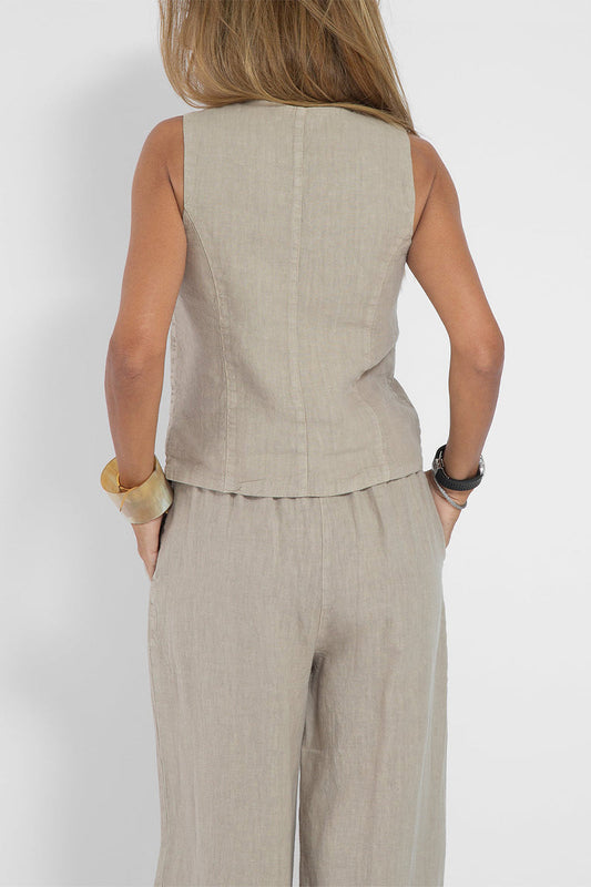 Conjunto informal de dos piezas con cuello en V, sin mangas y cuentas lisas