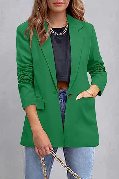 Elegante prenda exterior con cuello vuelto y bolsillos sólidos