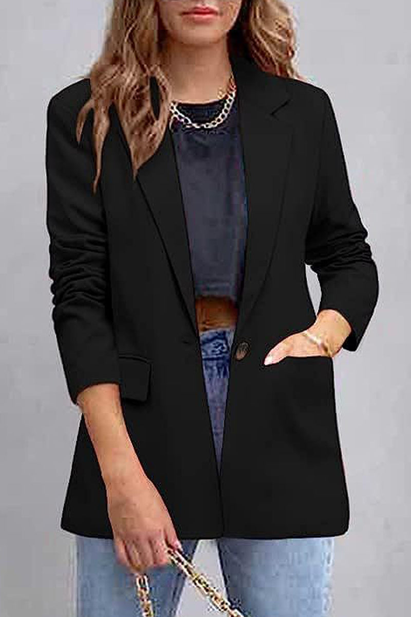 Elegante prenda exterior con cuello vuelto y bolsillos sólidos