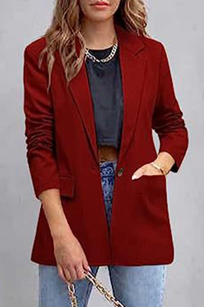 Elegante prenda exterior con cuello vuelto y bolsillos sólidos