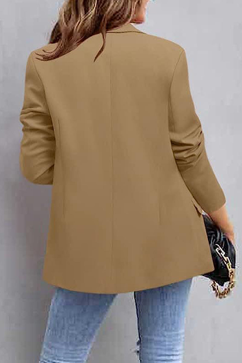 Elegante prenda exterior con cuello vuelto y bolsillos sólidos
