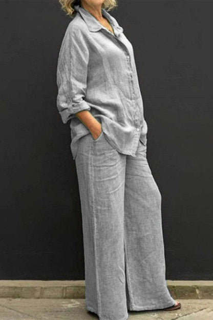 Conjunto informal sencillo de dos piezas con cuello vuelto, manga larga y bolsillos lisos