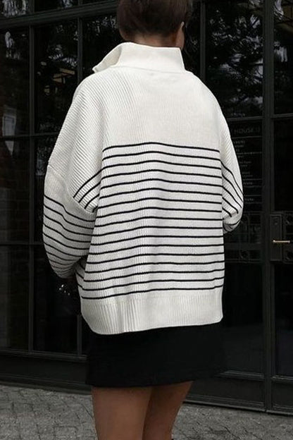 Tops casuales con cuello vuelto en contraste a rayas y cuadros