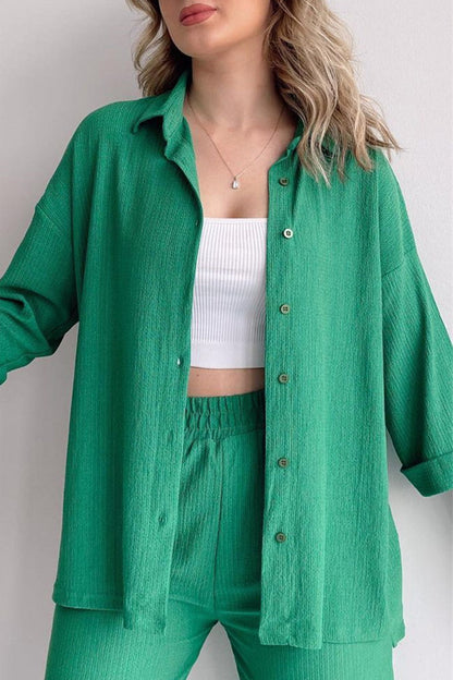 Conjunto informal de dos piezas con botones sólidos, cuello vuelto y manga larga