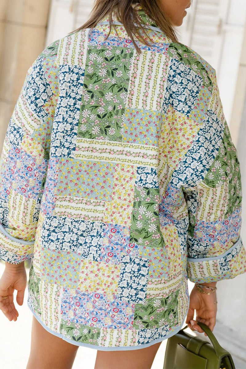 Prendas de abrigo informales con cuello vuelto y bolsillo floral