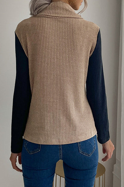 Tops casuales de cuello alto asimétricos con botones lisos