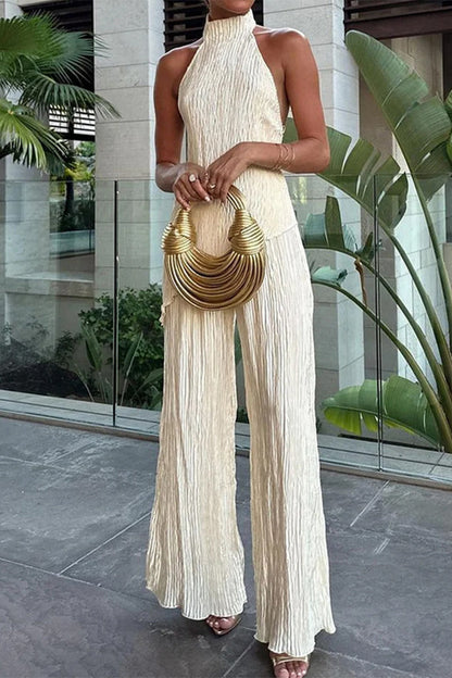 Conjunto de dos piezas informal, sencillo, liso, con pliegues, asimétrico, sin mangas y cuello halter