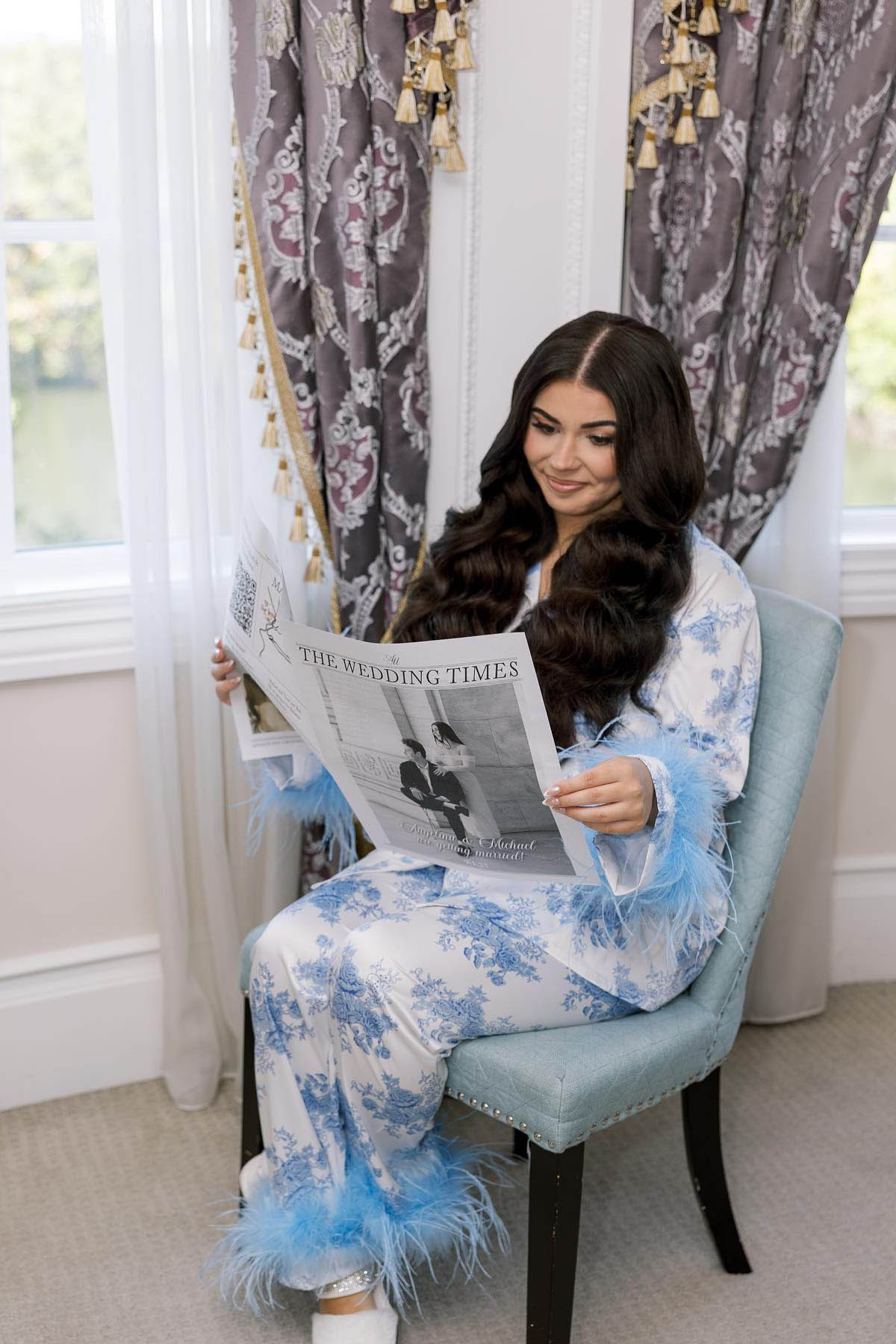 Conjunto de pijama de satén con estampado floral azul